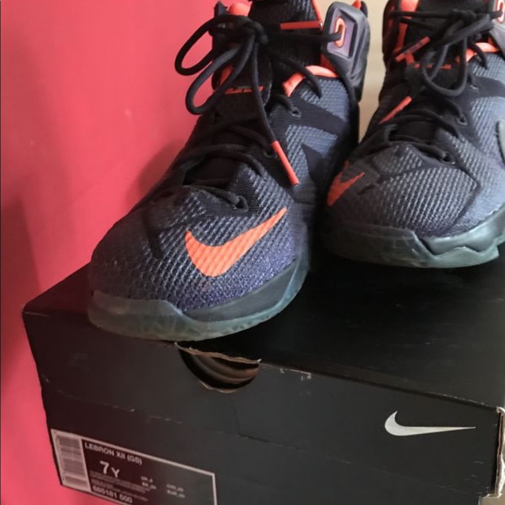 Lebron 12